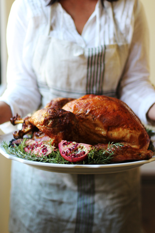 themountainlaurel:

Classic dry-brined turkey

