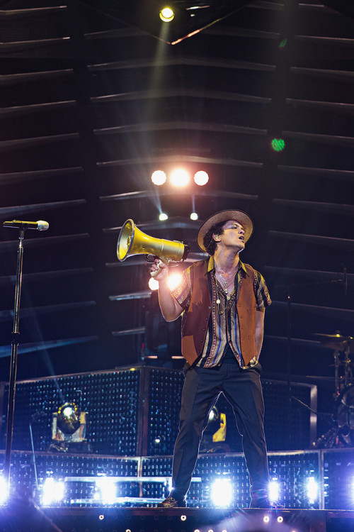 Bruno Mars performs at Staples Center on July 28, 2013 in Los Angeles HQ