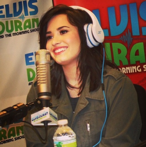 @elvisduranshow: Adorable, fun, real, talented&#8230;. @ddlovato has the whole package!
