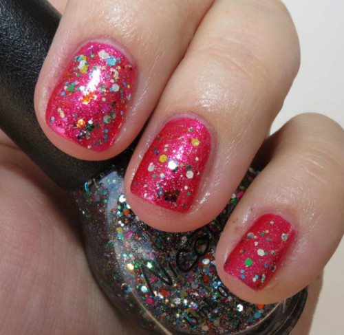 
Selena Gomez&#8217; &#8220;Scarlett&#8221; with &#8220;Confetti Fun&#8221; on top, from her Nicole by OPI Nail Polish Collection!
