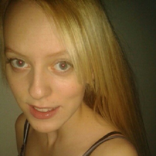 Good day everyone! #selfie #me #morning #blonde #BigBlueEyes #hello