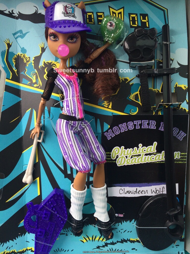 sweetsunnyb:

Ghoul Sports Clawdeen and diary
