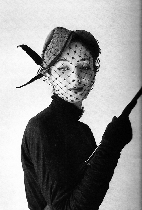 una-lady-italiana: Jacques Fath designes, photography by Willy Maywald, 1951 