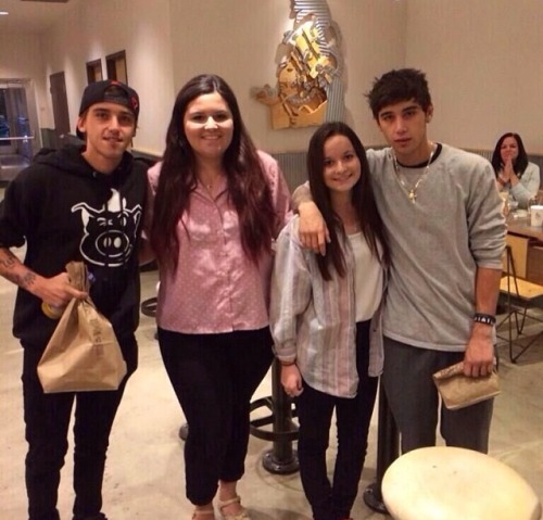 Jai and Beau with fans at Chipotle.