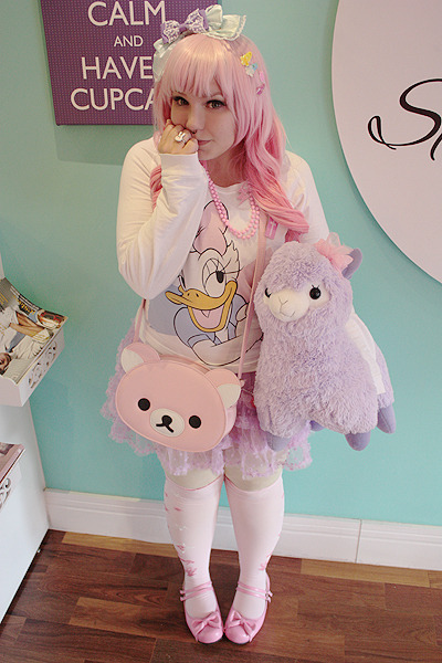 bunnyxian outfit to eat cupcakes with friends a