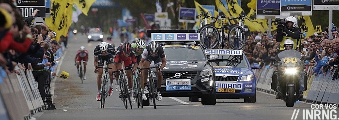 Photo: But it was on the Taainberg that Greg Van Avermaet rode away, using the descent to surprise the others, except OPQS’s Stijn Vandenbergh who sat tight on his wheel. 