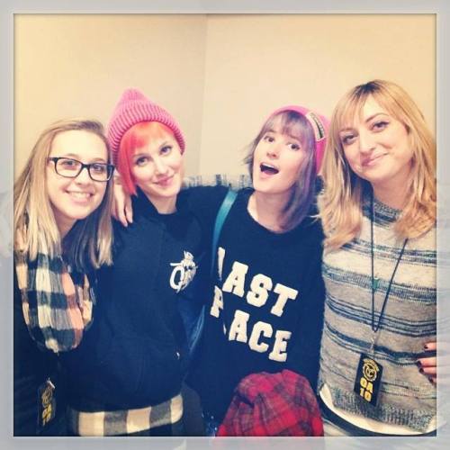 Hayley with the girls of What’s Eating Gilbert and Mariel of Candy Hearts.