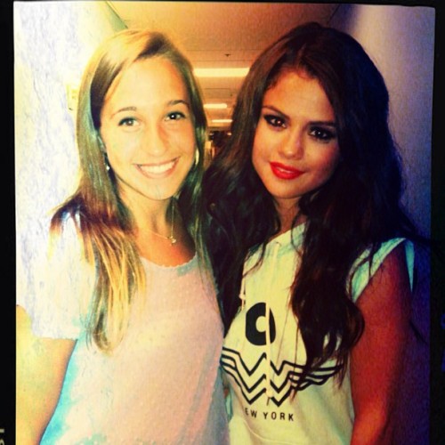 @haaaleeeyyy:I just met Selena Gomez😱😍 I was literally star struck…✨🌟✨