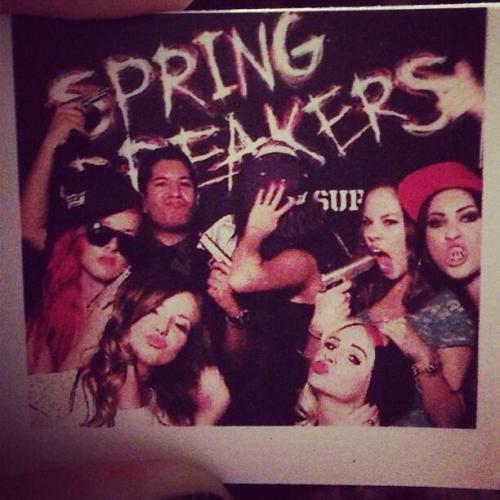 Selena with her friends at the Supra after party.