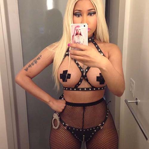 Nicki Minaj titties, pasties, fishnets &amp; panties w/ zipper crotch RARRR! #nickiminaj #titties #panties #crotch