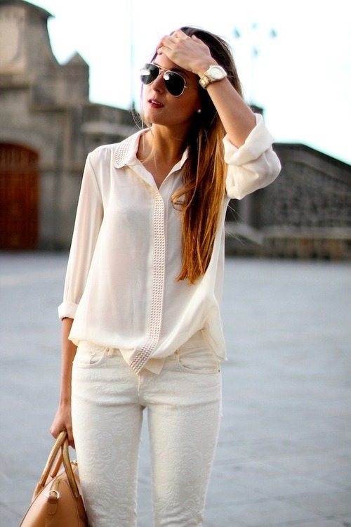 tallgirltales:

Summer whites.
{found on Pinterest which linked here}
