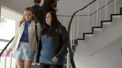 I was very excited by Chloe&#8217;s outfit here. Blue skivvy, white denim jacket, blue tartan skirt? Come on.