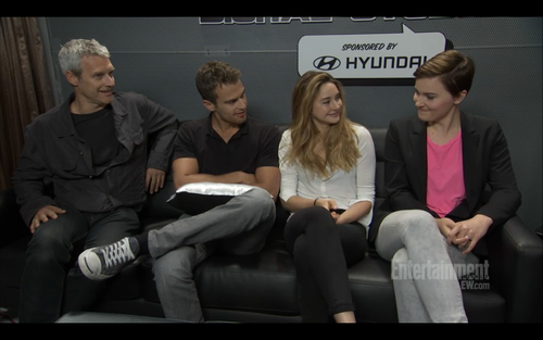 four-sixed:

Neil Burger, Theo James, Shailene Woodley and Veronica Roth
