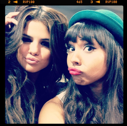 alexjoiz: Gorgeous Selena Gomez came by to say hi! @selenagomez @joizde #selfie #hotty #pretty #lovely #cute… http://instagram.com/p/bjRtfxRt7N/