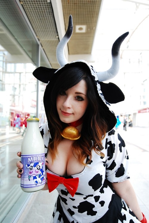 ¿Quién quiere leche? :3