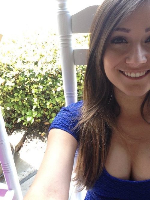 (via I’m covered in Find Her (35 Photos) : theCHIVE) - Daily Ladies
