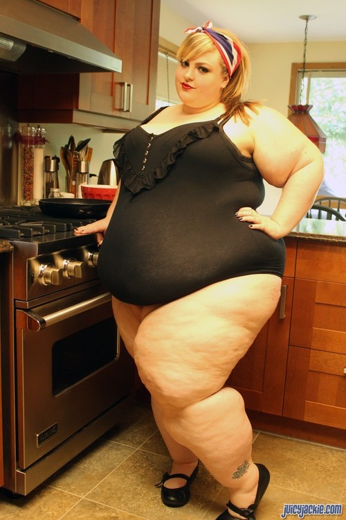 They say black is slimming&#8230;.I think not&#8230;.thank heavens