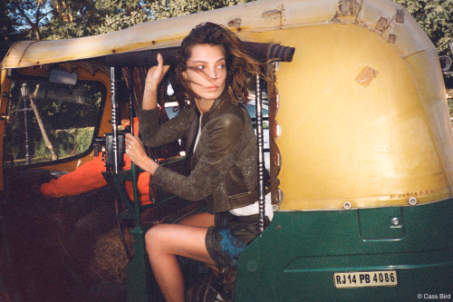 Daria Werbowy in India for Maiyet.