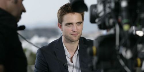 New/Old Pics of Rob Promoting Cosmopolis at Cannes 2012Robert Pattinson linked-up with Laurent Delahousse for the ’20h’ show of France 2.
Via: RPLifeSou…View Post