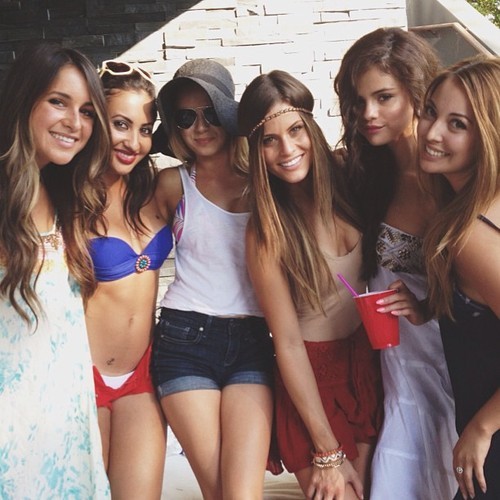 Selena and her friends!