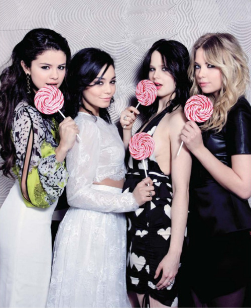 Selena Gomez and her Spring Breakers co-stars in Vanidad Magazine.