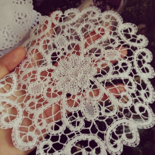 a super fine handmade lace from France :))&#8222; thank u so much @sophiasaw :D* (at Linna&#8217;s の森*)