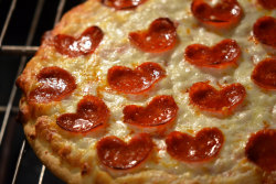 food pizza Valentine's Day junk food pepperoni pizza Valentine pizza 