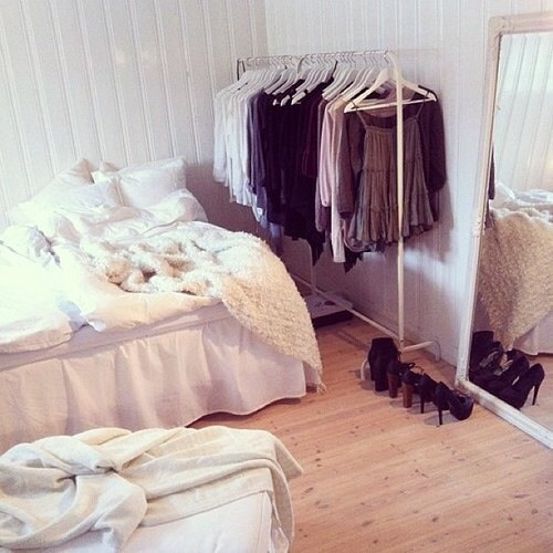 love fashion shoes beautiful perfect room bedroom inspiration bed outfit fall Clothes autumn cozy case inspo 