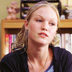 ... julia stiles 10 things i hate about you kat stratford mine1** - tumblr_mwi1z62my51r9n4hjo4_250