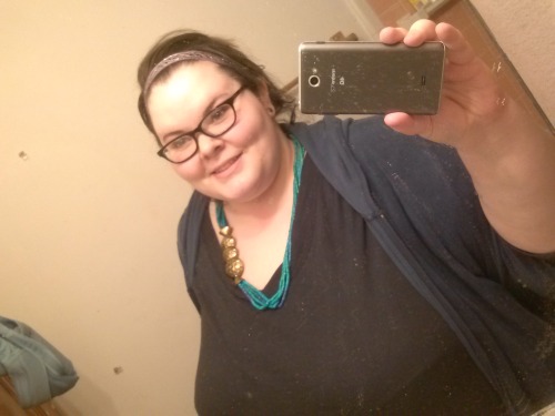 cakefat:

Obligatory myspace-mode mirror picture.
Double chin activated.
