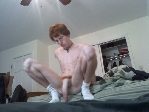 gaygeeksnsfw:

Damn that ginger cock
——-
BUY our sexy Gay Geek shirts http://etsy.me/Hgfydq
Facebook Page http://on.fb.me/1dgNC4q 
Google+ http://bit.ly/1ffLg6B
If you don’t know how to submit a pic via tumblr you can send it to me on kik = gaygeeks
