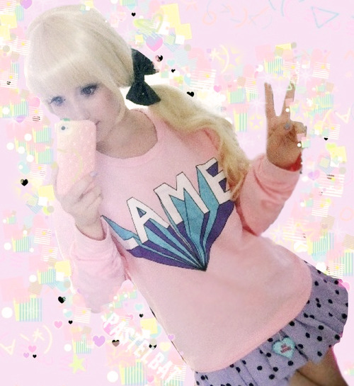 Didn&#8217;t take a proper outfit picture yesterday, so this will due haha.(✌ﾟ∀ﾟ) You can get the sweater from here&lt;- I love it next time i will wear it on a Monday because Mondays are usually quite lame..(ಥ u ಥ)