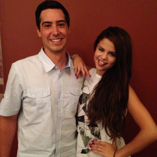 @jselv:Behind the scenes look at@selenagomeznew concert. Such a great down to earth girl. Totally my new crush!