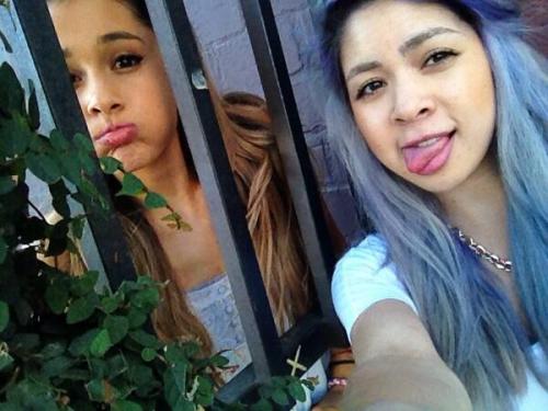 @lovingarigrande: SILLY SELFIE WITH ARIANA 💕 @ArianaGrande LOVE YOU GIRL