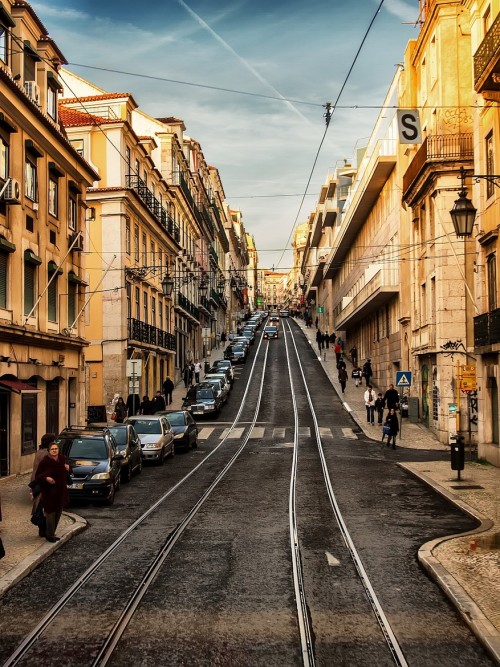 travelingcolors:

Streets of Lisbon | Portugal (by Manuel Savariz Santos)

