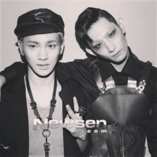 [Photo] Park Hyeong Seop&#8217;s Instagram Update 130326 - Thank you Key! 
이틀연속 응원 땡큐!
[Translations]&#8217;2 consecutive days of support thank you&#8217;
P.S: Key went to support his Model friend again at Seoul Fashion Week: Song Hyemyung Dominic&#8217;s Way 130326
Credit: hyeongseop English Translations: Forever_SHINee[5]