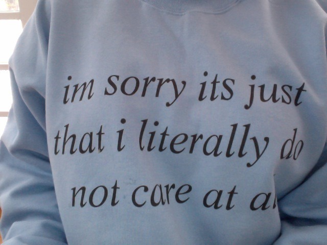 hey this is camryn hey camryn why does your sweatshirt already have like 10,000 notes