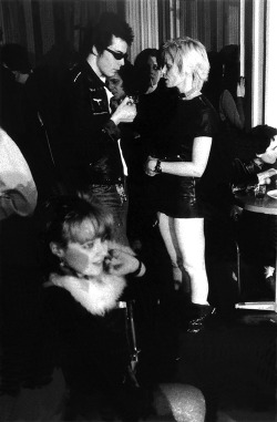 Sid Vicious, de Sex Pistols, y Vivienne Westwood
