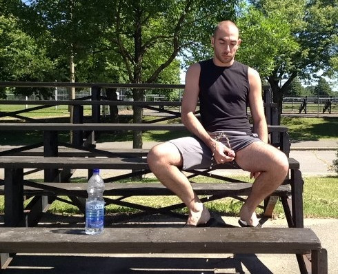 pissandbeer:

In the middle of the day, at the park last summer
