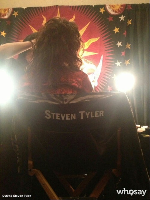 theloveofmylifeissteventyler:

The back of his head is marvelous

Dont you think?