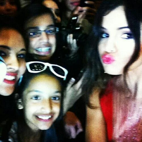 Selena with fans at the LA premiere of Spring Breakers.