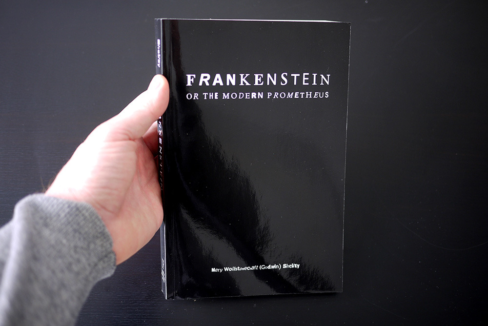 Fathom Information Design. Frankenstein. 
PoD, 2011, 336 pages.
