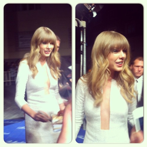 
Taylor Swift at Los Premios 40 Principales (x)