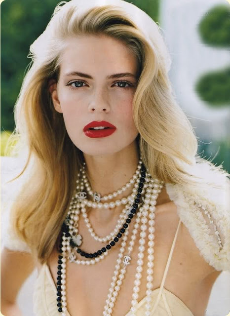 sexyqueen:

(2) Julia Stegner for Vogue UK
