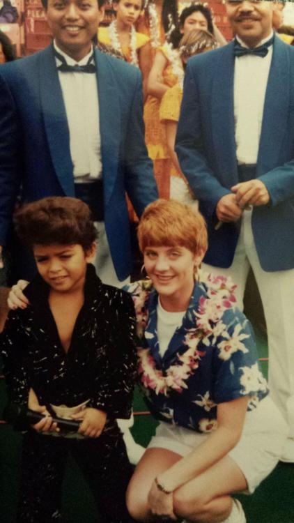 WendyG333: NFLgirlfriends My fav #tbt photo of @BrunoMars from 1990 Aloha Bowl to #SuperBowlXLVIII Luv, Wendy