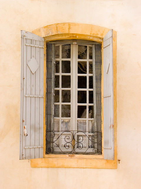 Beautiful window in Avignon, France