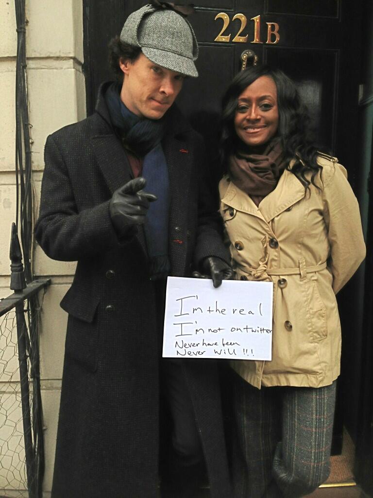 londonphile:

Via @cumberbatchweb #setlock
Yes we know, Benedict… :P
