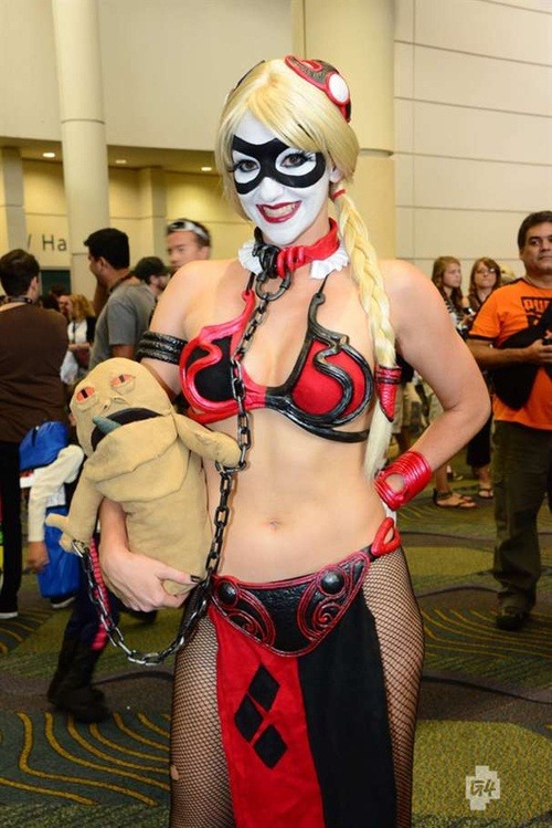 Slave Leia Harley Quinn
ratemycosplaynet:
Worlds collide, with Slave Princess Harley! #cosplay #starwars #batman
Need links to our social Media sites?  Check out http://www.ratemycosplay.net Sharing the cosplay for you!
demonsee