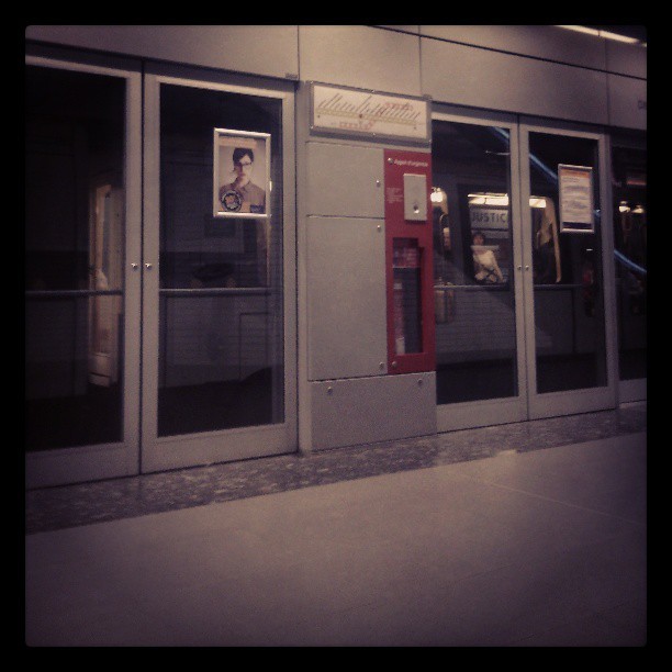 Station Palais de justice #métro #subway #Palais #justice #courthouse #toulouse #igerstoulouse #igersfrance
