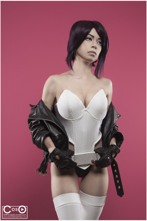 Character: Major KusanagiPhoto by: Dru Phillips (http://AMPCosplay.tumblr.com/)Makeup by: Thomas GaddisWig by: Arda Wigs (Jaguar in Dark Purple)Costume by: GSTQ FashionsBelt buckle by: Jeff Smith